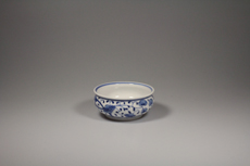 Cup Lingzhi Yaogu Porzellan flach mit handgemalten blauem Motiv