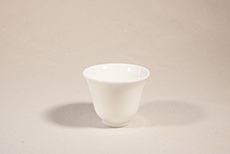 Produktbild zu: Cup Porzellan weiss, Tulpe hoch